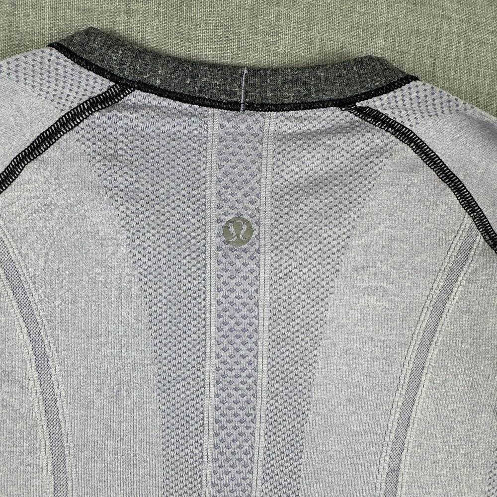 Lululemon Swiftly Tech Long Sleeve Shirt Womens 4 Purple Thumbholes Running Yoga - Picture 4 of 12